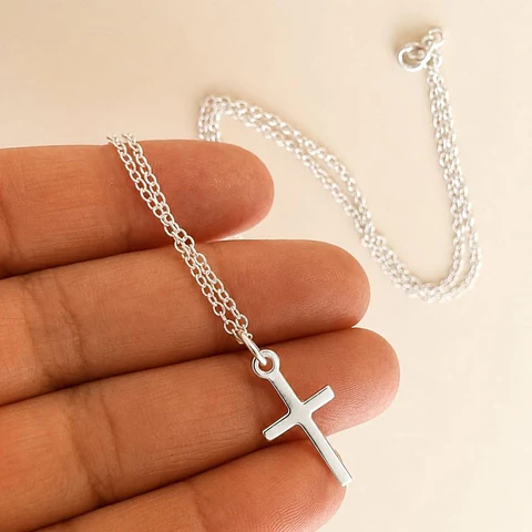 Collar Cruz Martillada · Plata 925