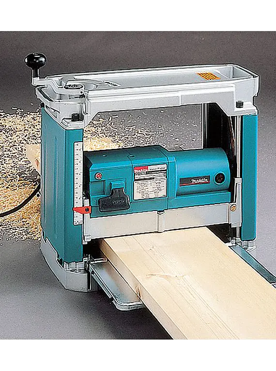 Plaina desengrossadeira Makita 2012NB