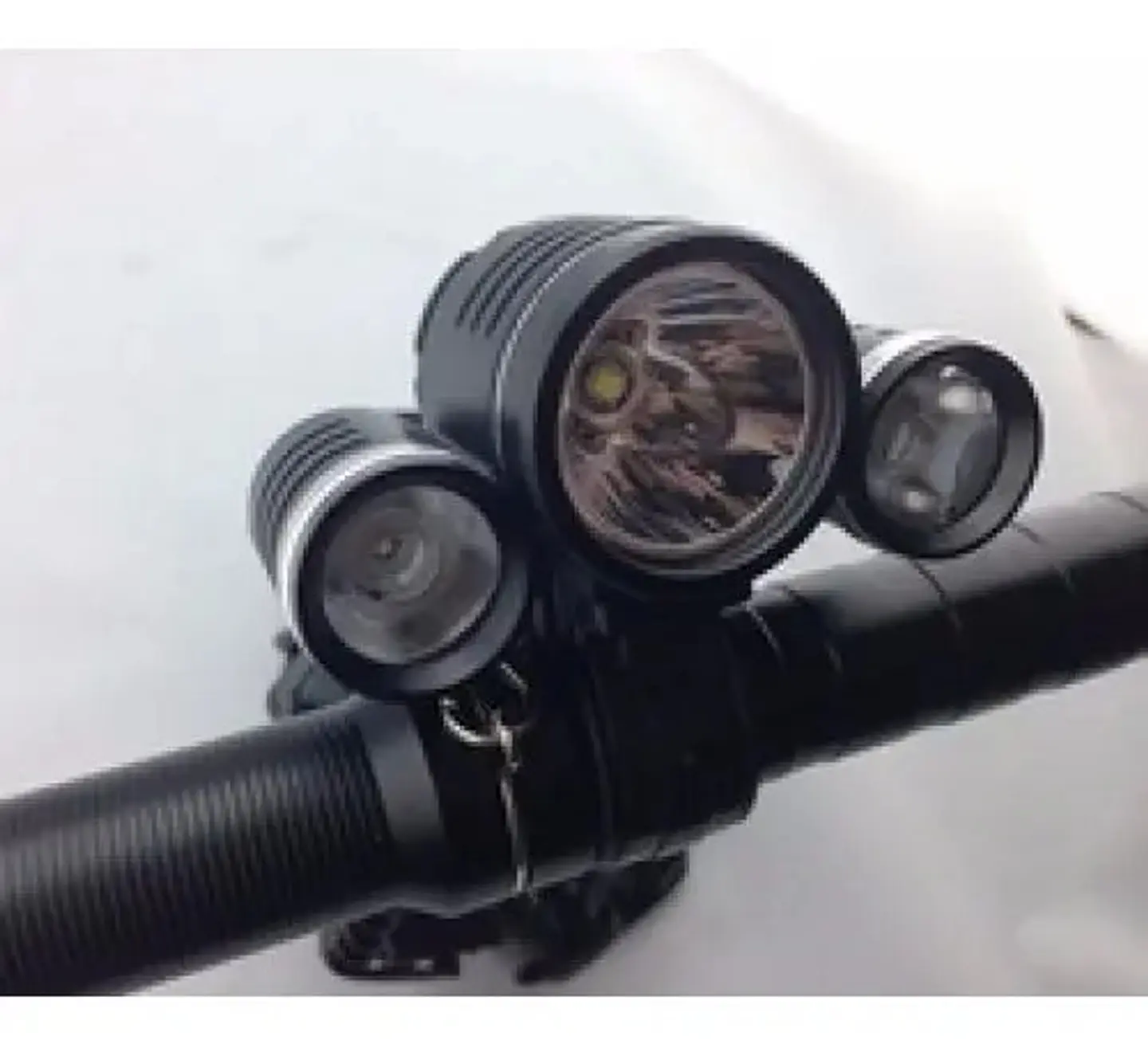 Linterna Led De Cabeza Recargable X 3 Incluye Clip Bicicleta 2