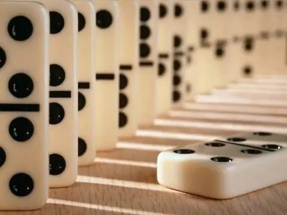 Dominó Juego De Mesa X 28 Fichas Color Crema  1