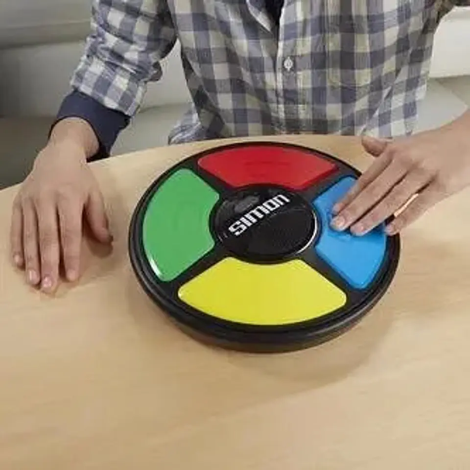Simon Juego De Memoria Luces Y Sonidos Hasbro E9383 2
