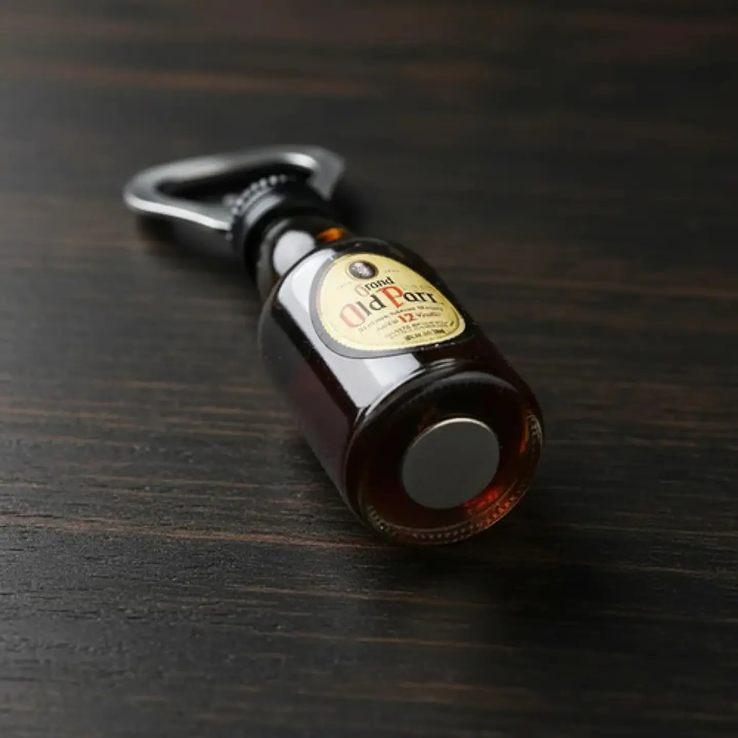 Destapador Magnetico Imantado Botella Cerveza 8