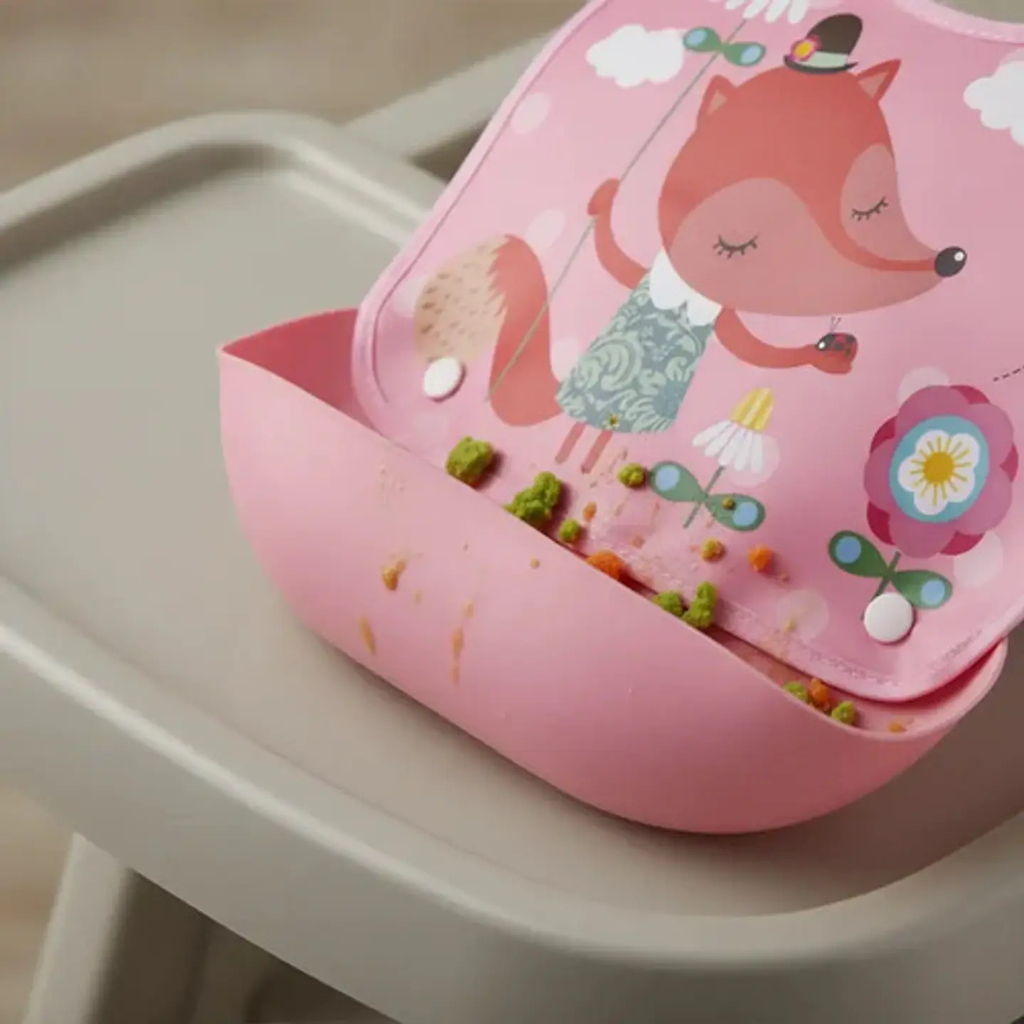 Babero En Silicona Para Bebe Ajustable Ref 12265  3