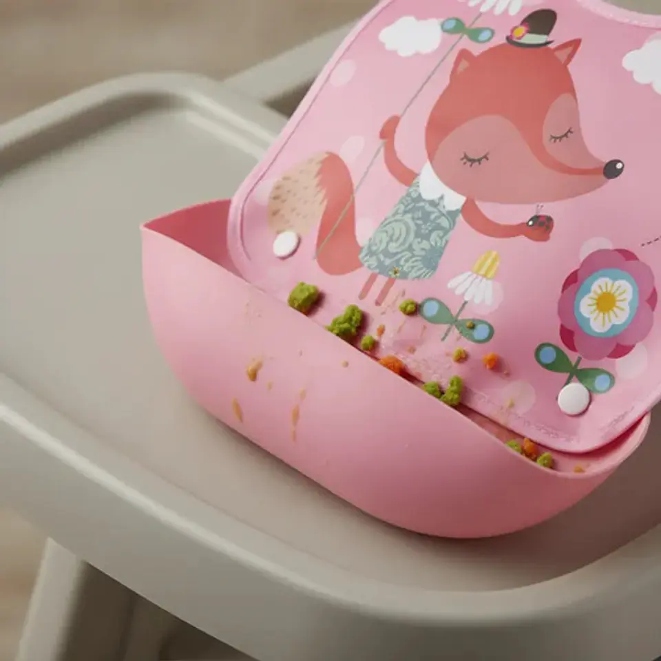 Babero En Silicona Para Bebe Ajustable Ref 12265  3