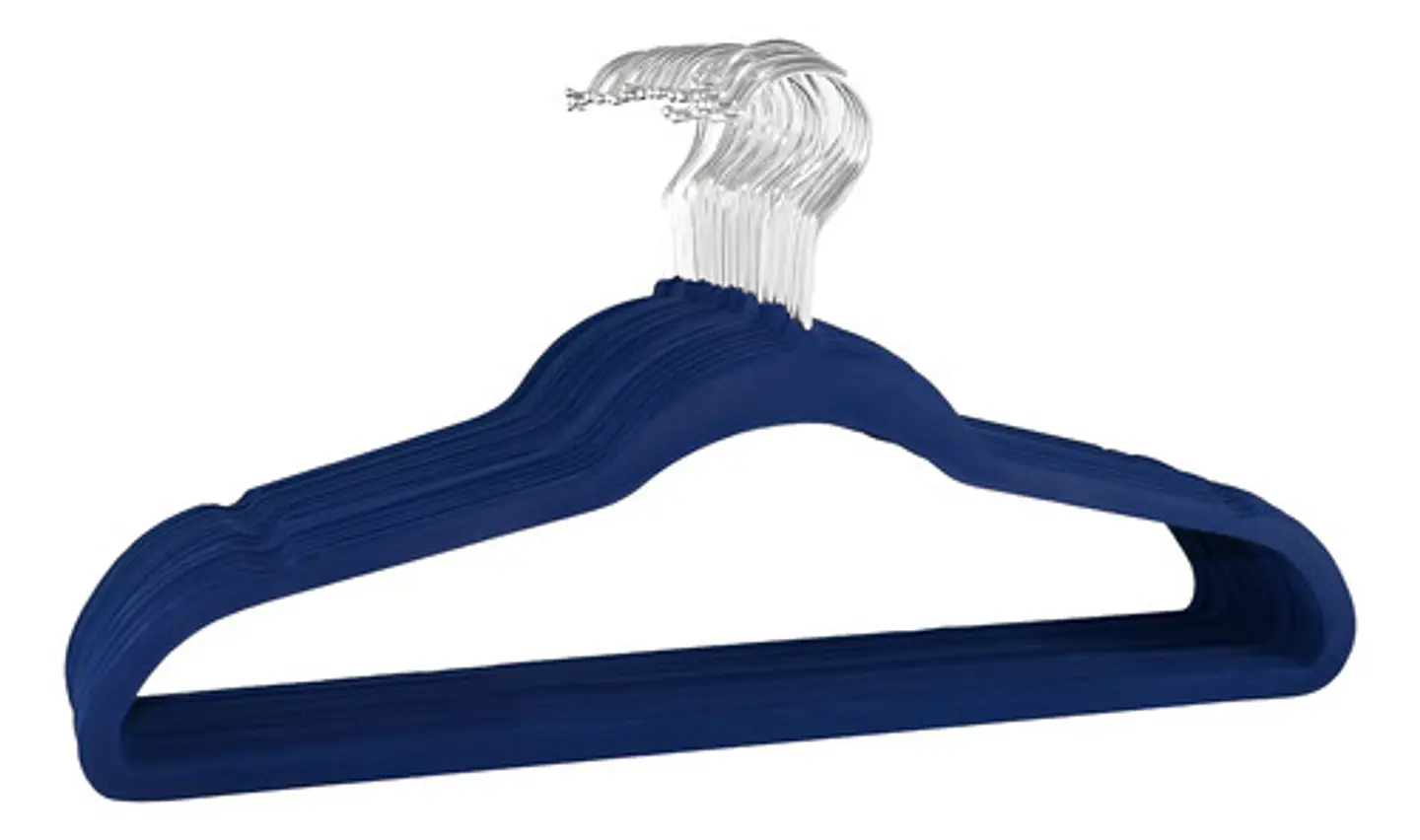Set De 4 Ganchos Forrados En Terciopelo Antideslizantes Ropa 2