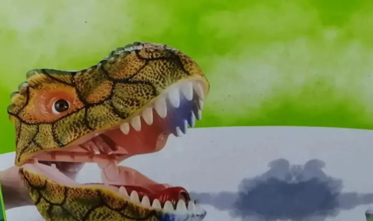 Titere Dinosaurio T- Rex Caucho Spray Agua Q9899 5