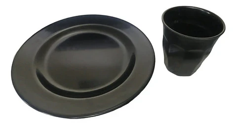 Set De 4 Platos Y 4 Vasos En Melamina 23cm Pack Vajilla
