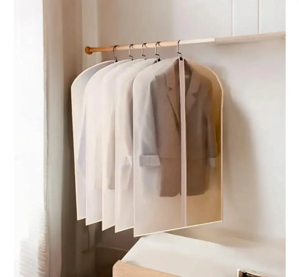 Forro Para Proteger Ropa Con Cremallera Color Blanco 2