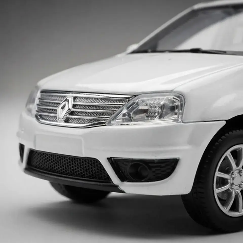 Renault Logan Escala 1/36 Con Luces Led 7