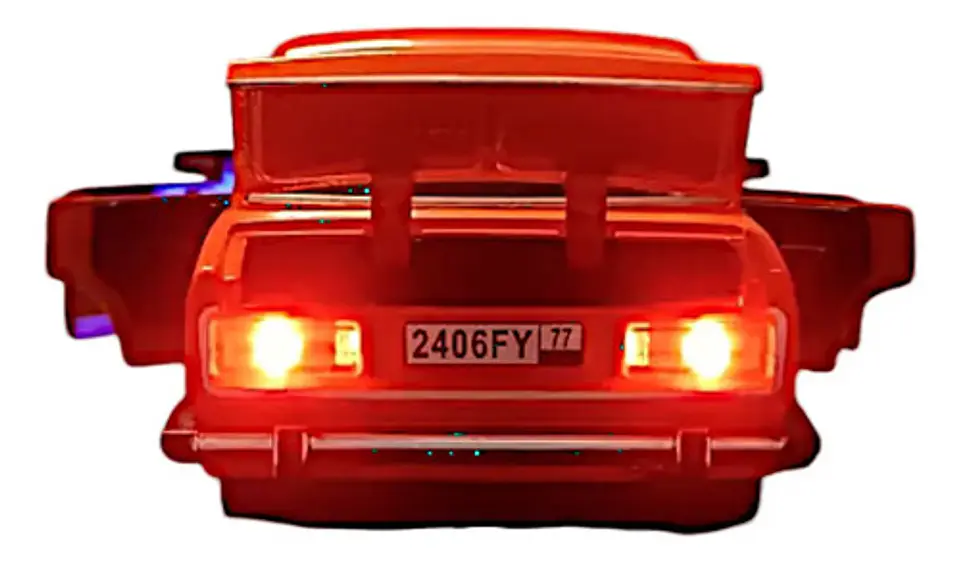 Fiat 125p, Auto Escala 1:24, Metálico Con Luces Sin Caja. 2