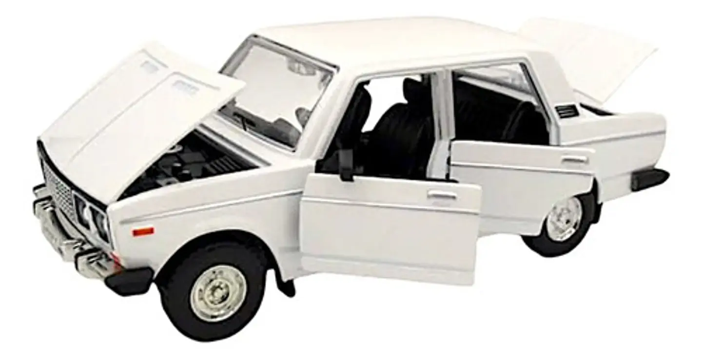 Fiat 125p, Auto Escala 1:24, Metálico Con Luces Sin Caja. 7