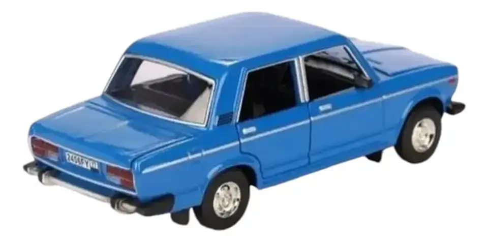 Fiat 125p, Auto Escala 1:24, Metálico Con Luces Sin Caja. 15