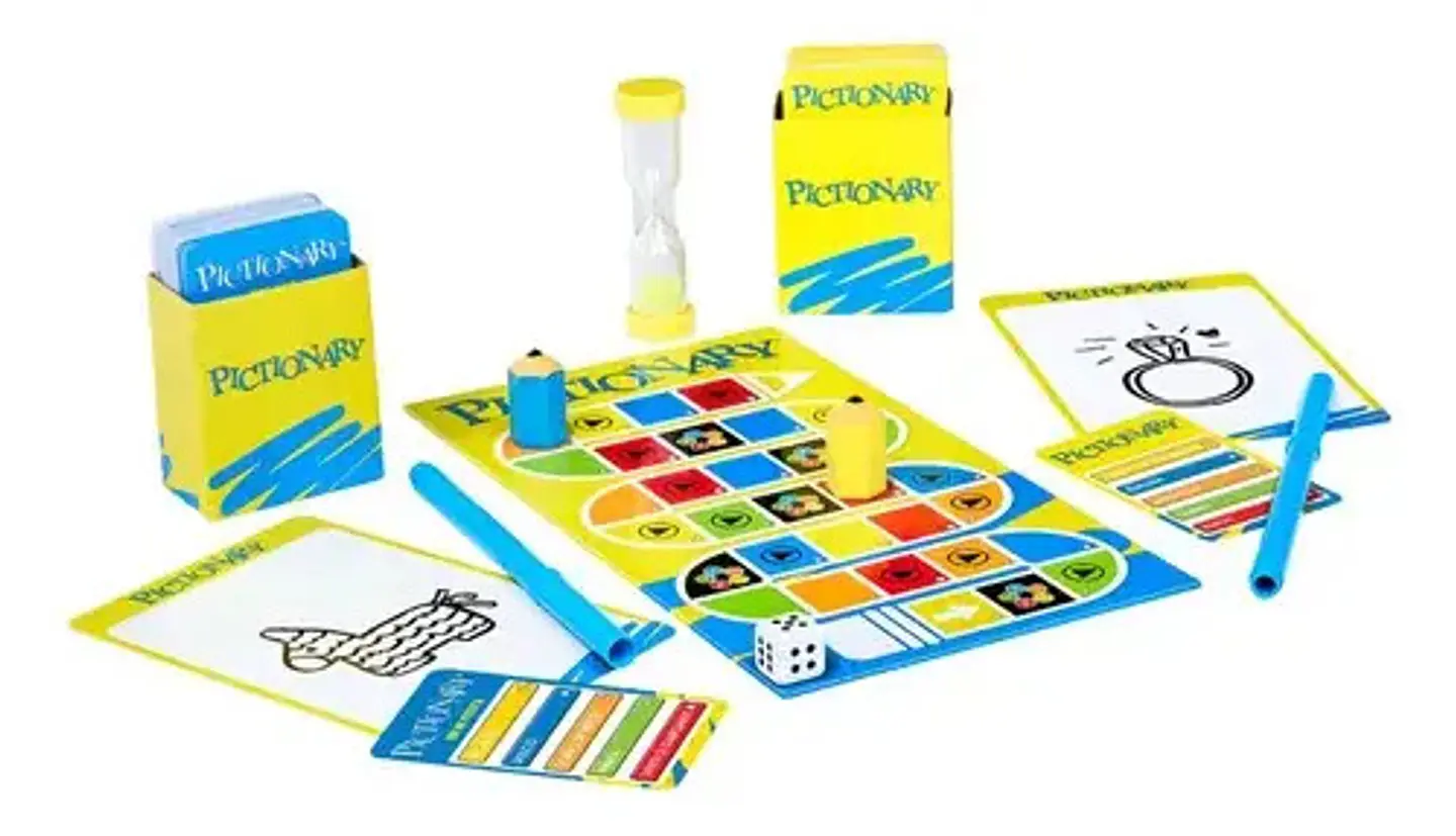 Pictionary Juego De Mesa Original 40 Aniversario Para Niños 4