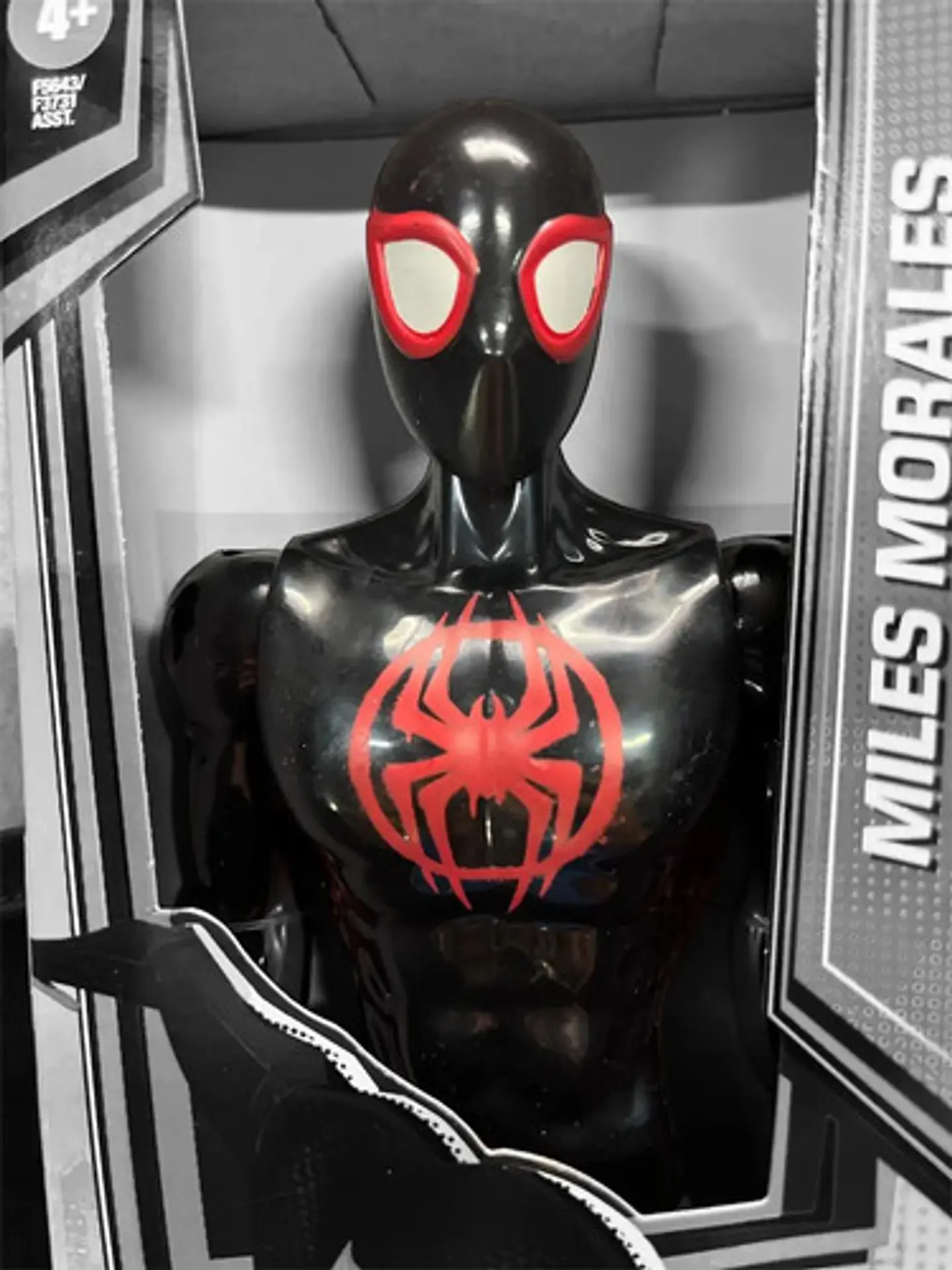 Spider Man Figura De Accion 12 Pulgadas Miles Morales 3