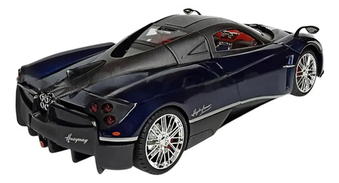 Pagani Huayra Roadster, Escala 1/24, 27cms Largo, Metalico. 3