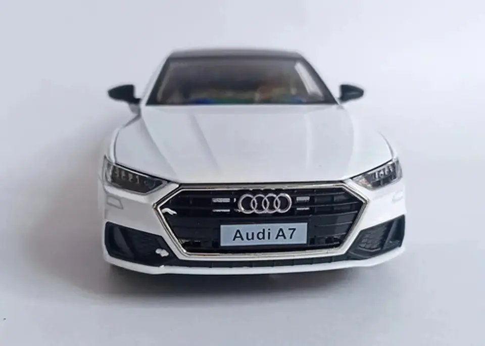 Auto Metálico Con Luces, Audi A7, Escala 1/24. 3