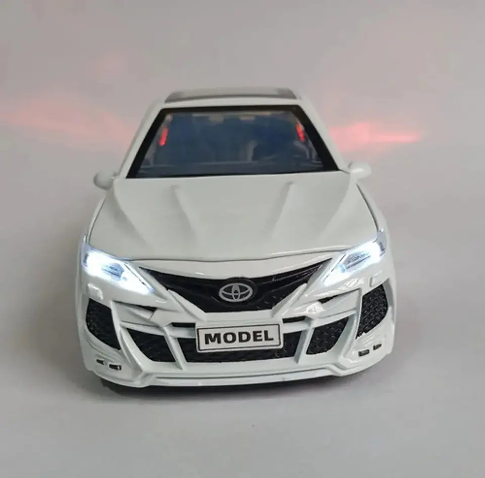 Toyota Corolla De Colección  A Escala 1:24, Metálico. 3