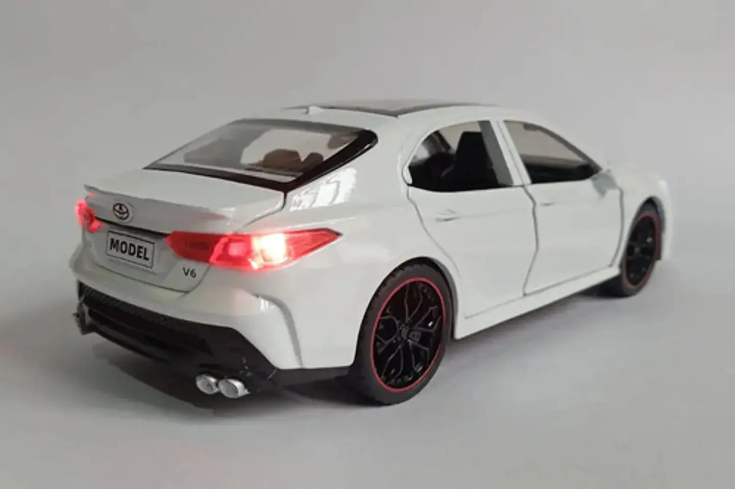 Toyota Corolla De Colección  A Escala 1:24, Metálico. 5