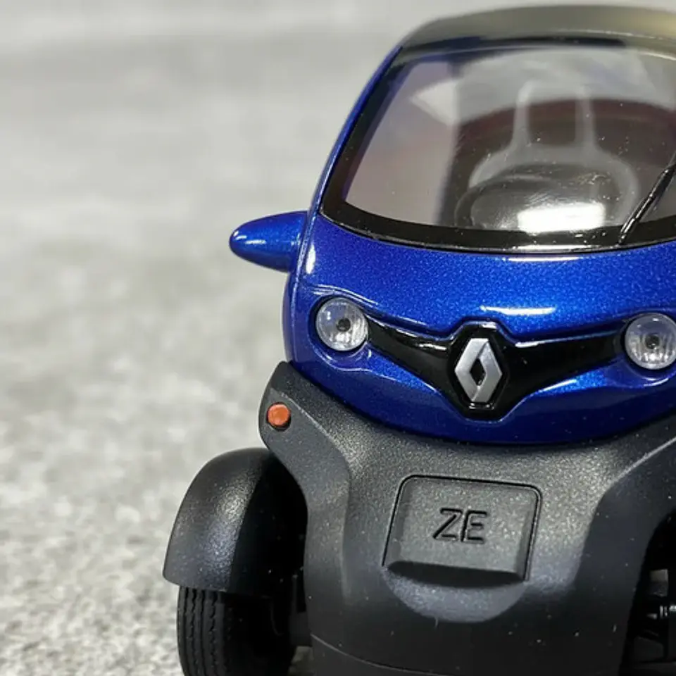 Renault Twizy Blanco, Escala 1/18, Metal-plástico, 13cms. 7