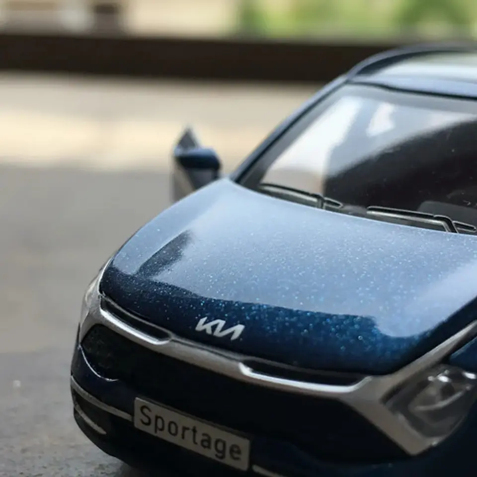 Kia Sorento, Escala 1/46, Metálico 12cms Largo Luces Sonido 13