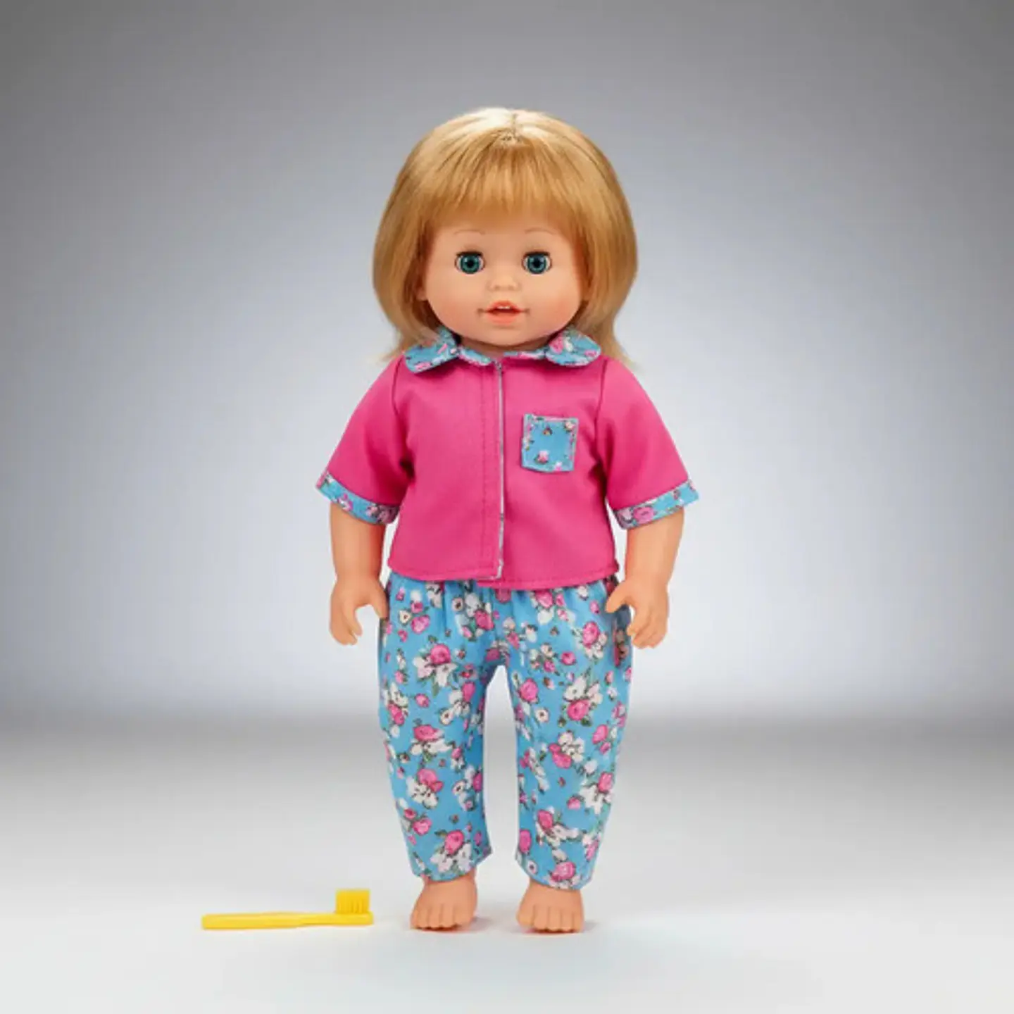 Muñeca Con Cepillo De Dientes Se Lava Los Dientes 8