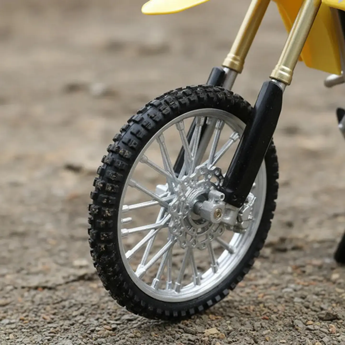 Moto New Ray Suzuki Rm-z450 2014 Escala 1:6 5