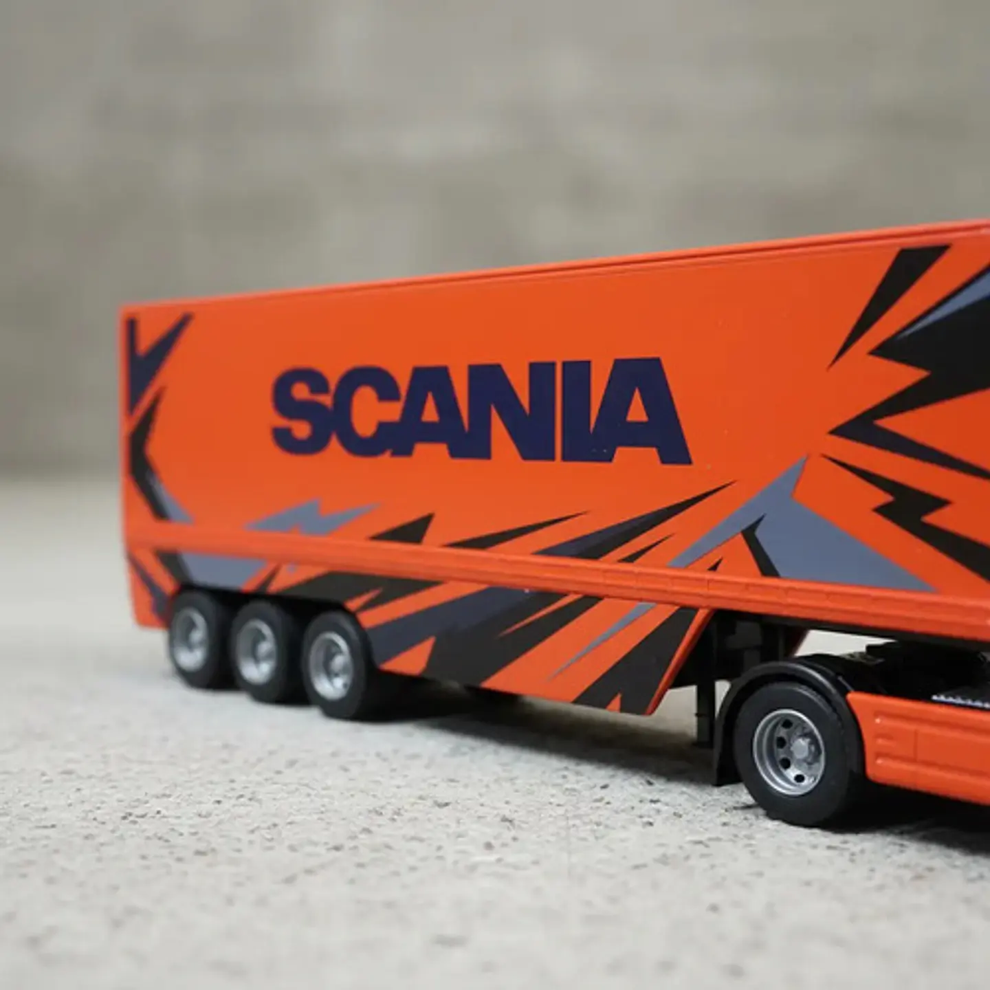 Camión New Ray 1:32 Scania R124/400 Mula Tractocamion 4