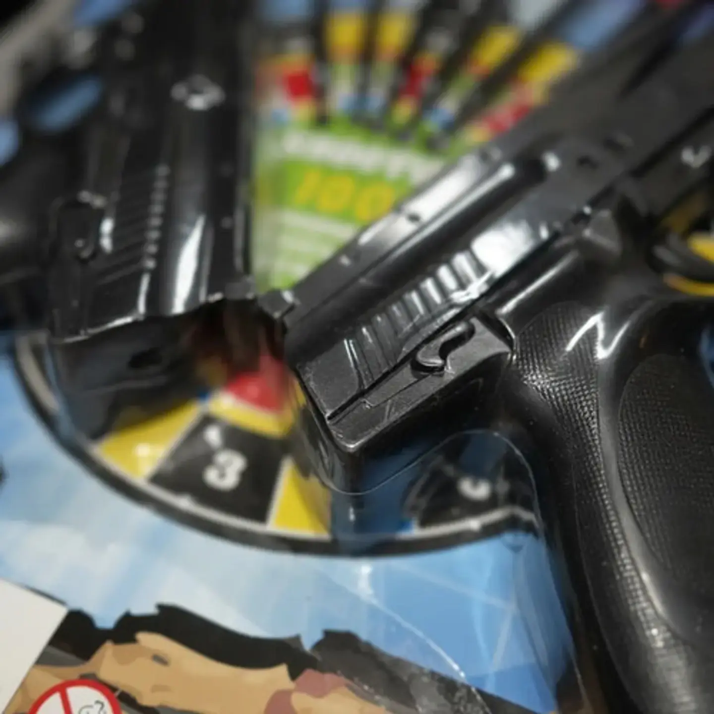 Set De Tiro Al Blanco Con 2 Pistolas Y Dardos De Chupa 4