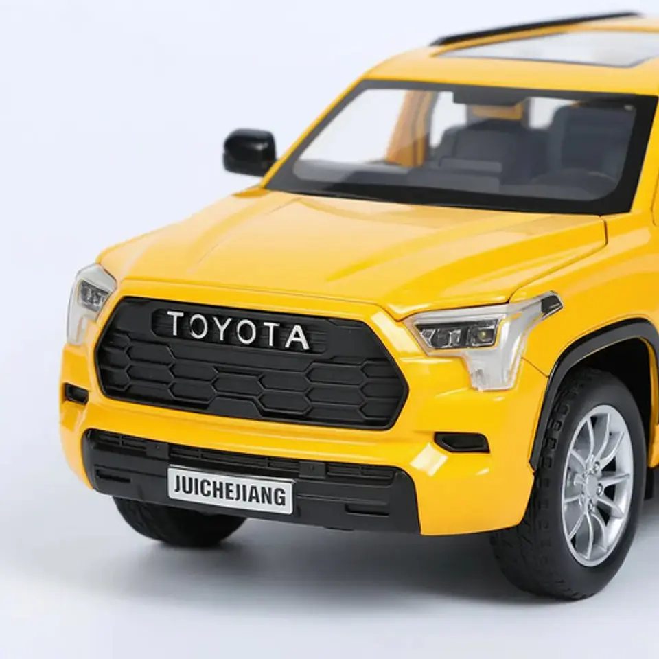 Camioneta Toyota Sequoia Escala 1:24  Luces Y Sonidos Humo 4