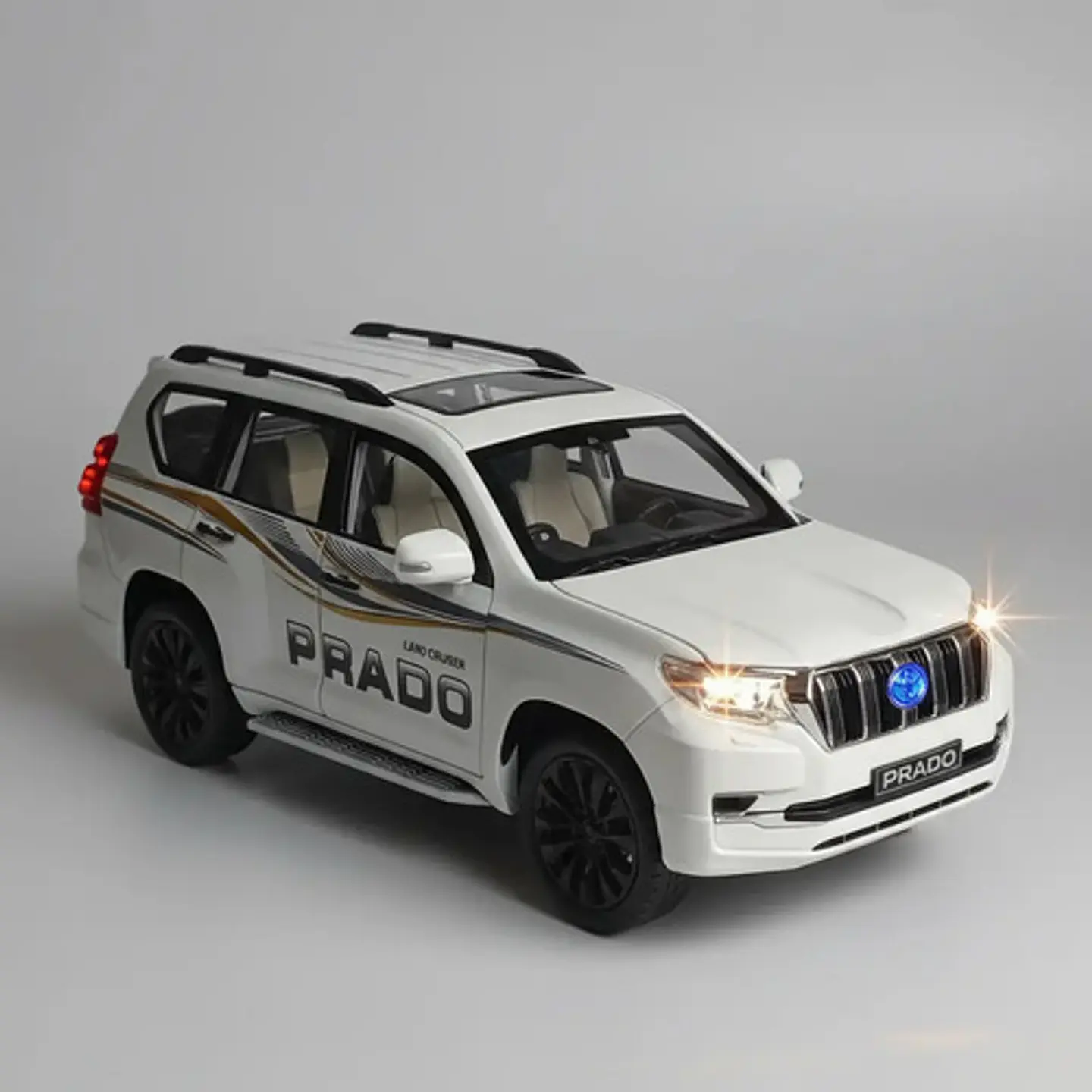 Toyota Prado A Escala 1:18 Metálico Con Luces Lujosa Avatibl 2