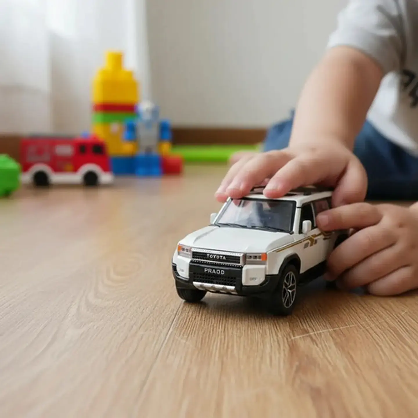 Carro Toyota Prado 2025 A Escala 1:24 Land Cruiser Series 6
