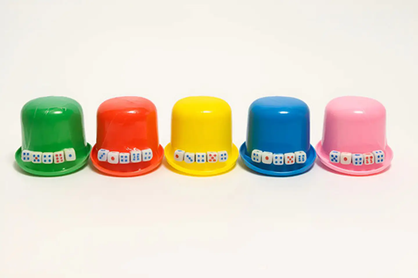 Cacho Mentiroso Cubilete Juego Mesa Vaso Tapa 5 Dados Setx 4 6