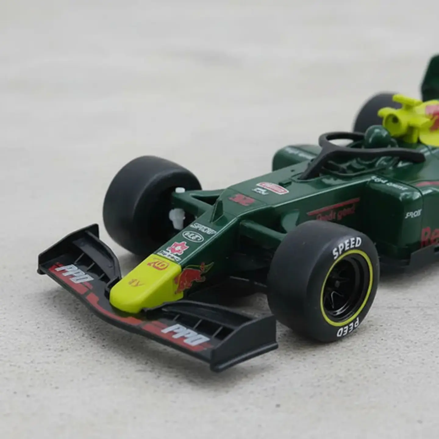 Carro Control Remoto Formula 1 F1 Carreras Con Luz Y Humo 7