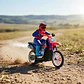 Moto De Juguete A Control Remoto Bota Humo Vehiculo Luces Azul Motociclista - Miniatura 1