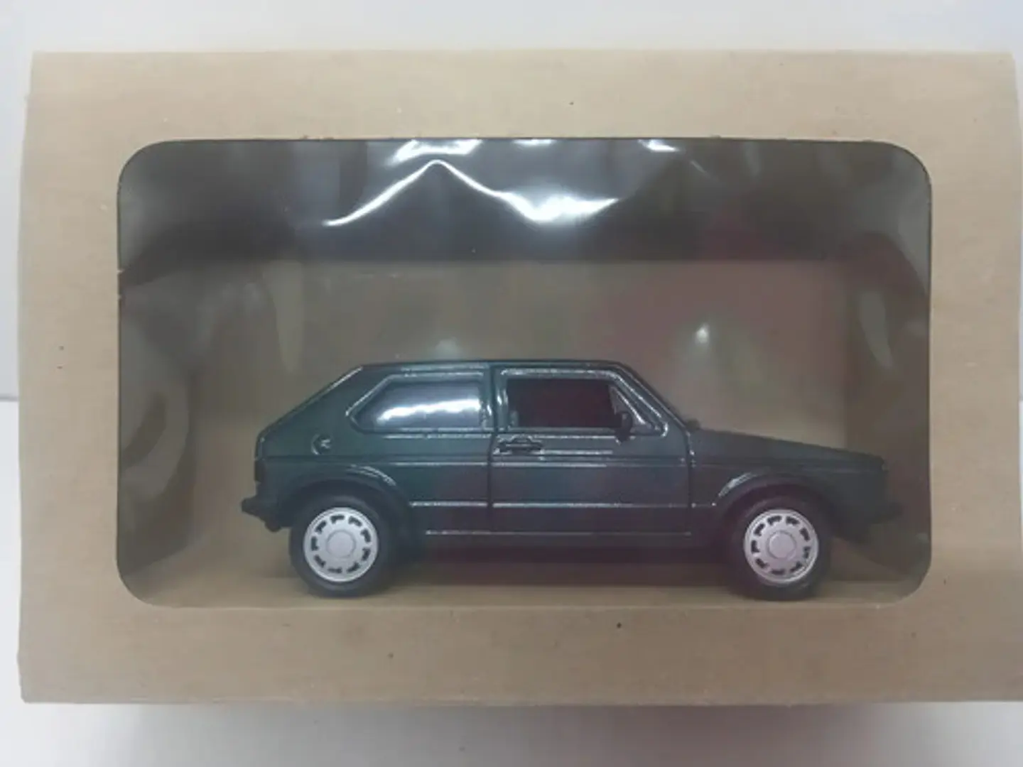 Volkswagen Golf 1 Gti, Escala 1:36, Metal, 11 Cms Largo Color Verde Oscuro 3