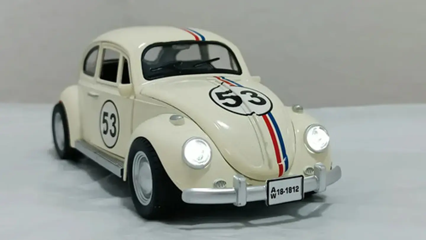 Vw Sedan Herbie Custom 1967 Esc:1/24 Kinsmart Coleccion Beig Color Beige 4