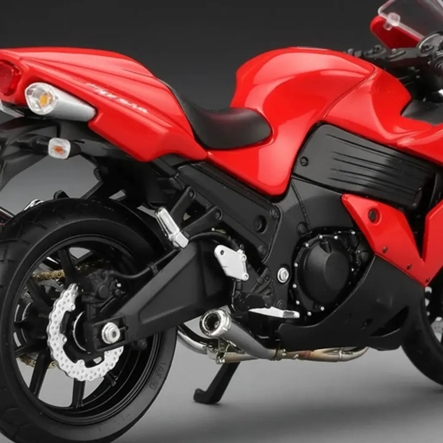 Juguete Coleccionable Kawasaki Ninja Zx-14r Escala 1:18 7