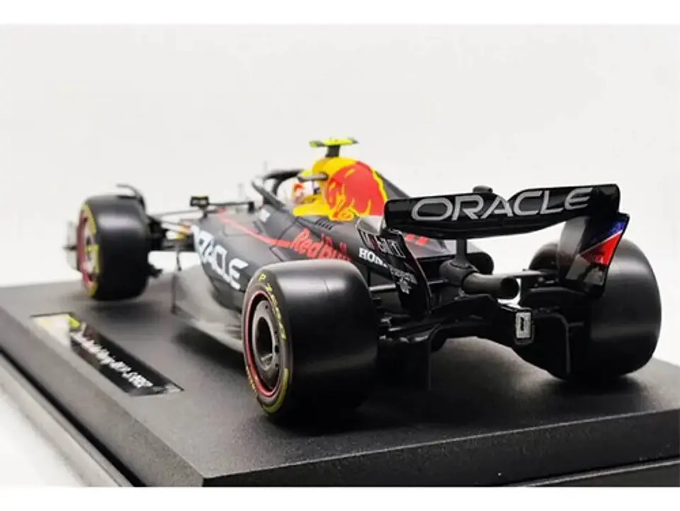 F1 Oracle Red Bull Rb19 1 Max Verstappen 2023 1 En 18 Burago 4
