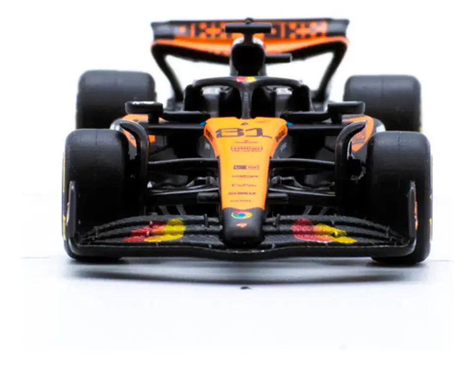 Auto Bburago Race Mclaren Mcl39 2025 Escala 1:64 Piastri #81 4