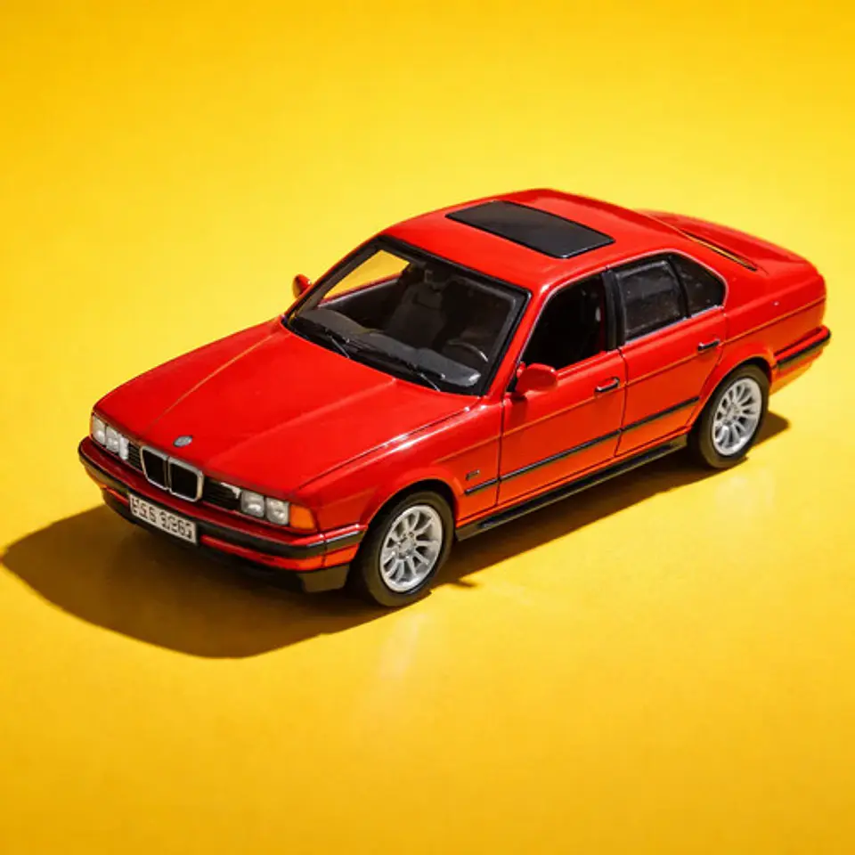 Carro A Escala 1:36 Bmw Serie 5 E34 De Colección 4