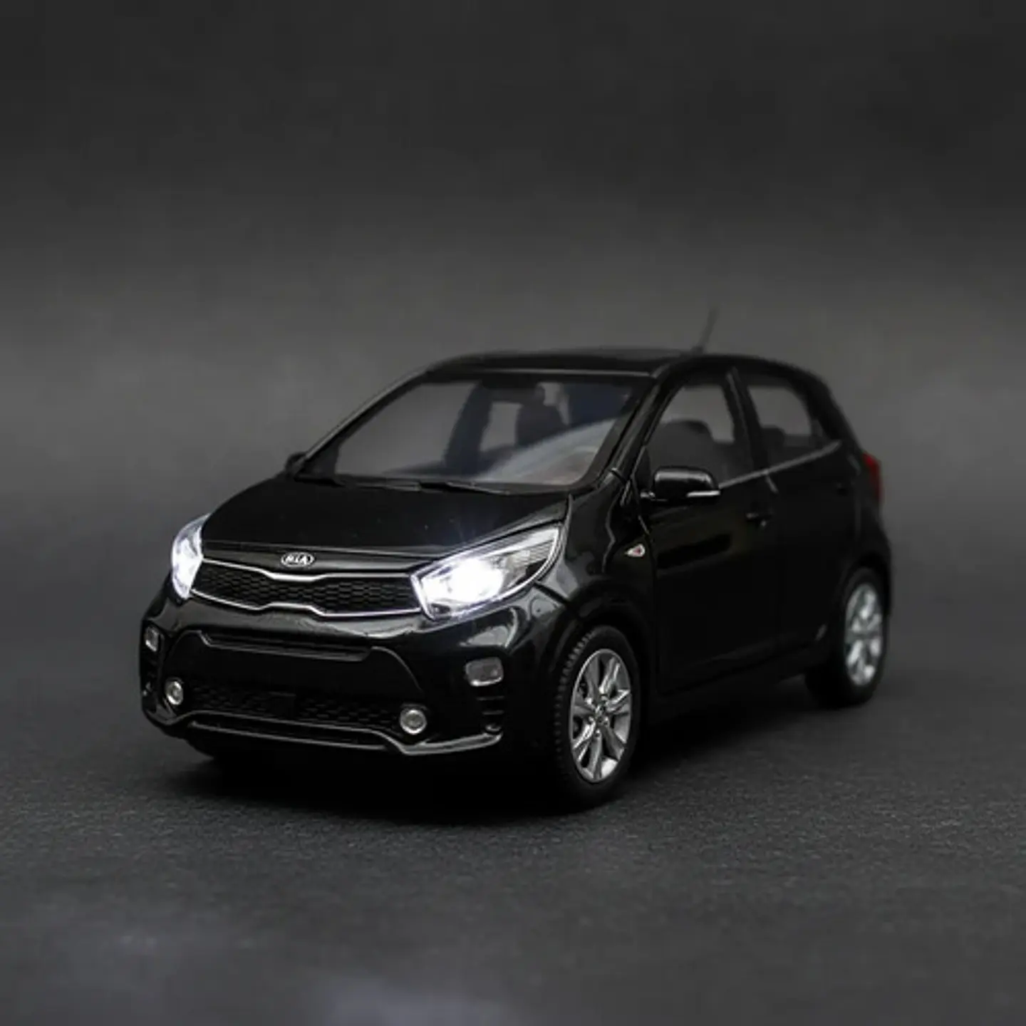 Carro A Escala Kia Picanto Metálico 1:36 Colección 3