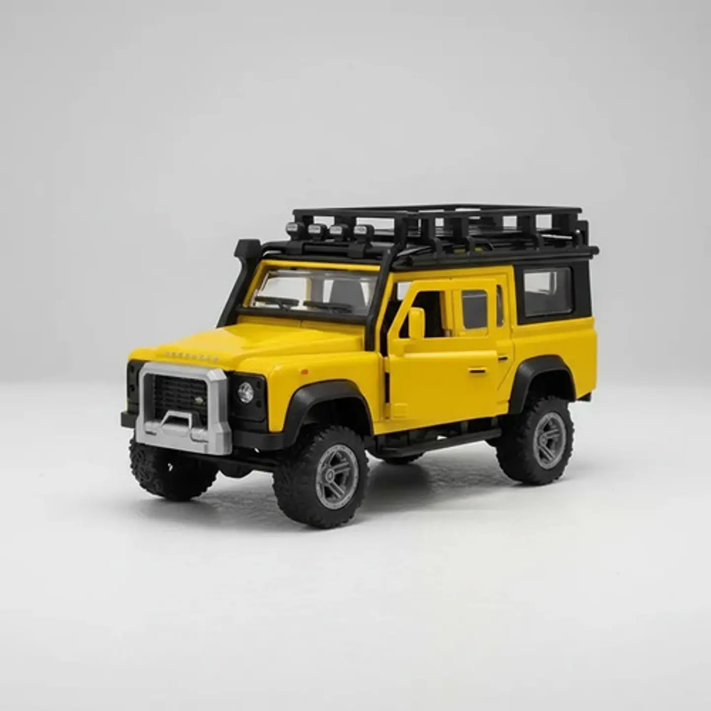 Camioneta Land Rover Defender Escala 1:36 Colección Parrilla 5
