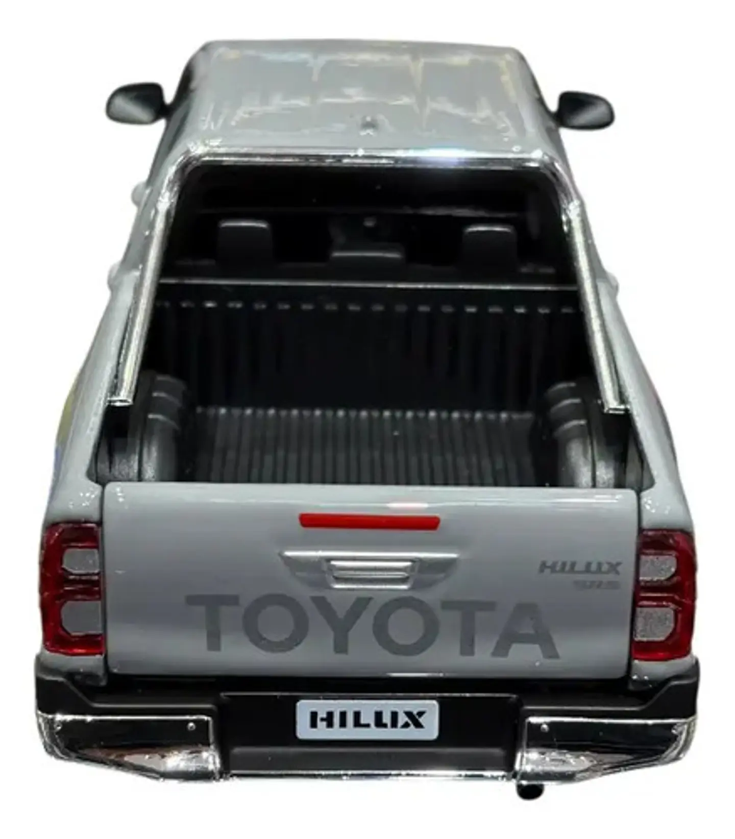 Toyota Hilux 1:27 Maisto Gris 7