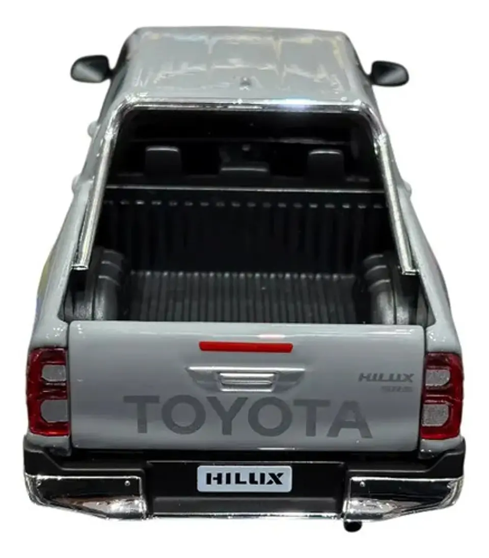 Toyota Hilux 1:27 Maisto Gris 7