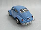 Volkswagen Beetle 1976 Kinsmart (escala 1:32) 12 Cms. Azul - Miniatura 8