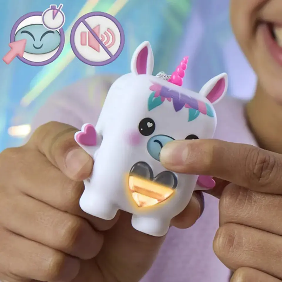 Figura Hasbro Nano-mals Meadowmist La Unicornio 1