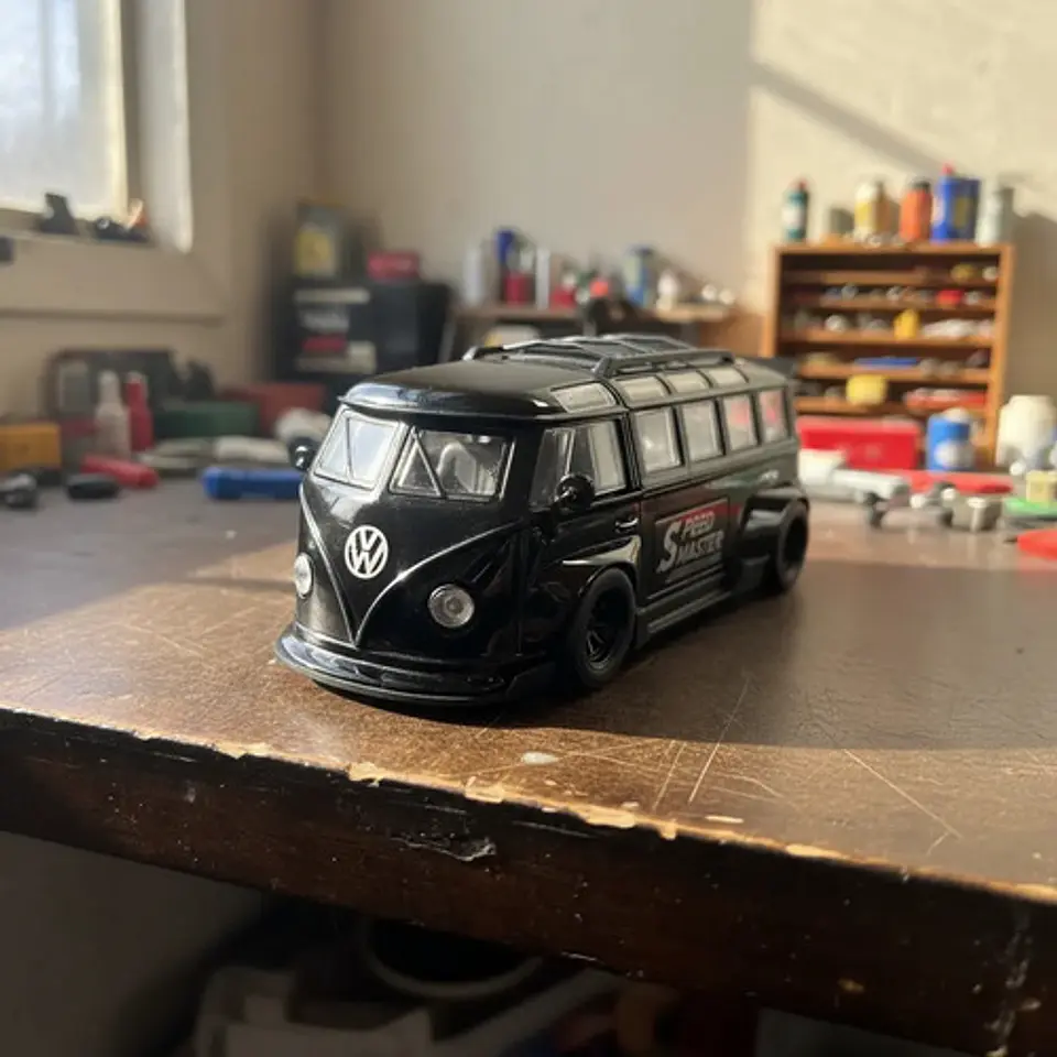 Carro A Escala 1:36 Volkswagen Kombi Van Speed Master 3