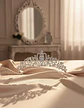 Tiara para arreglos de cabello para novia con diamantes de imitación dorados para debutantes - Miniatura 3