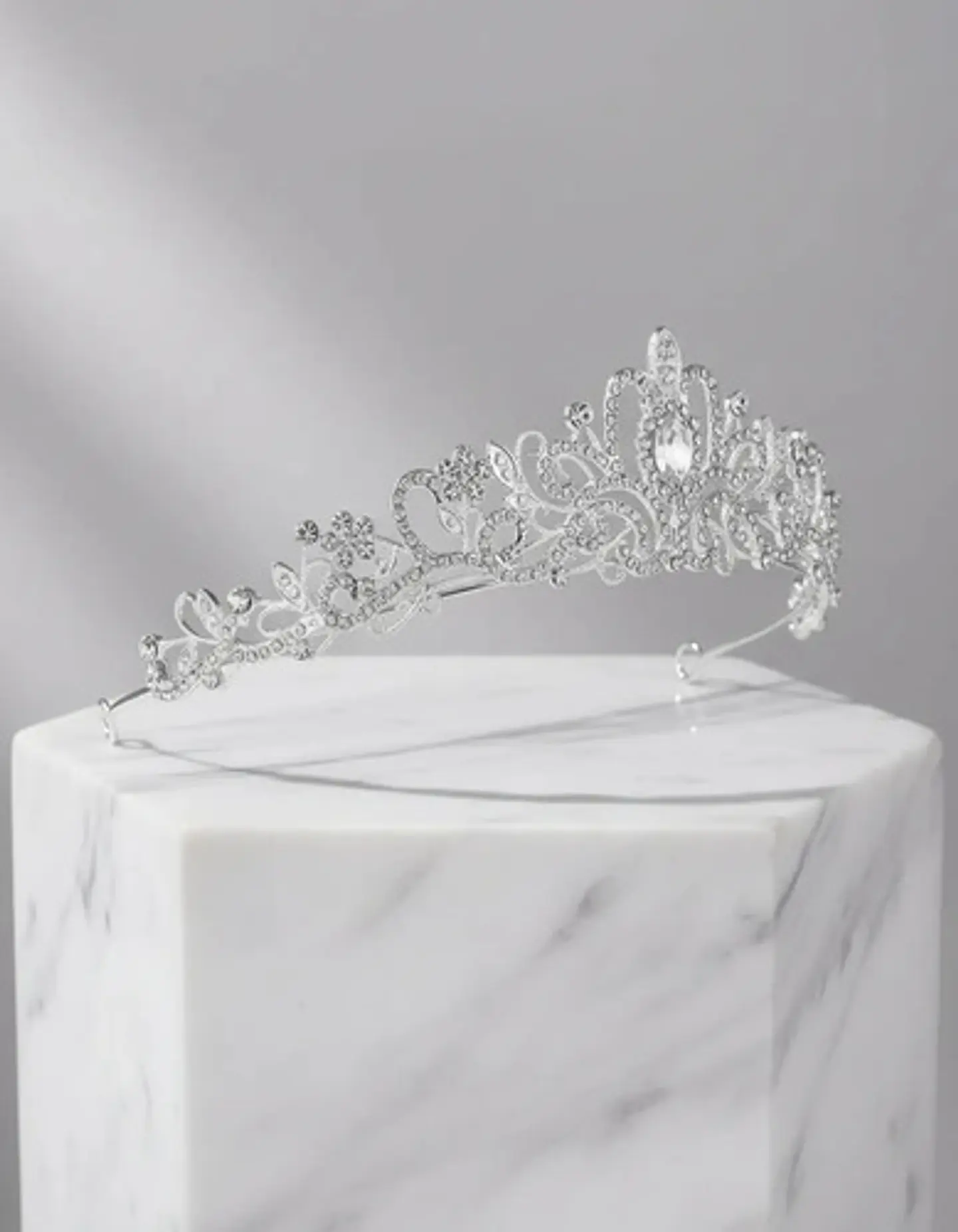 Tiara para arreglos de cabello para novia con diamantes de imitación dorados para debutantes 5