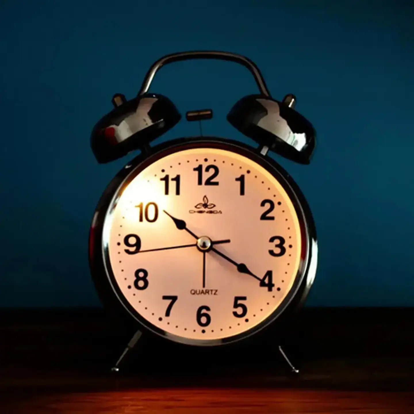 Reloj  Despertador Clasico  Doble Campana Metal 2